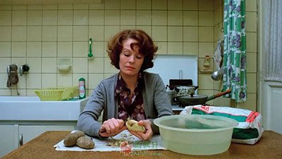让娜·迪尔曼：快看那削土豆的女人！